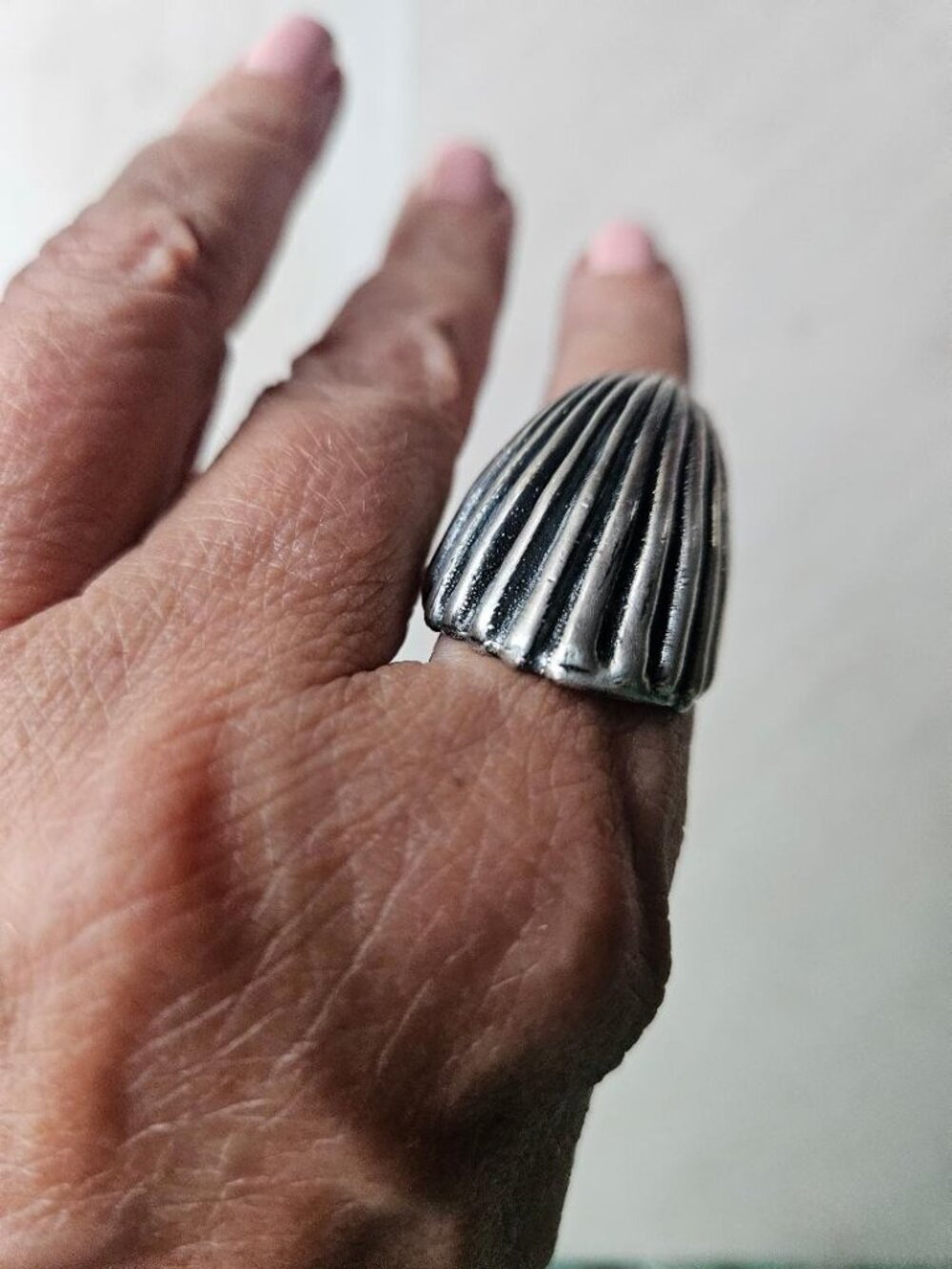 Statement Shell Silver Ring - Picture 11 of 11